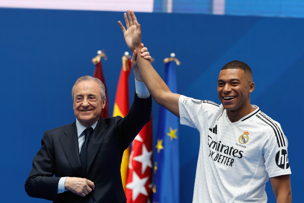 Florentino a Mbappé: «Hoy cumples el sueño de tu vida»