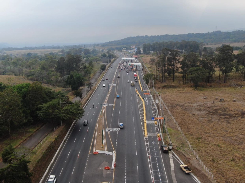 Denuncian a exfuncionarios del CIV por falta de atención a autopista