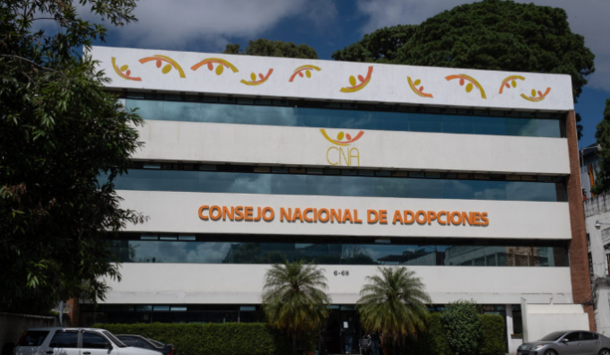 Convocan a interesados en dirigir el Consejo Nacional de Adopciones