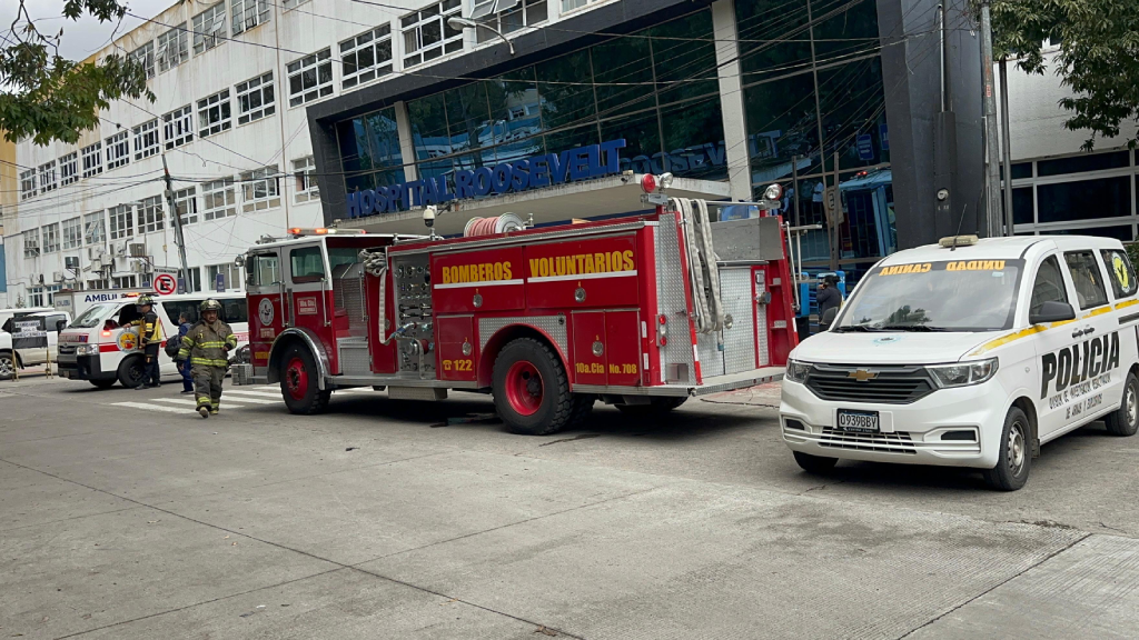 Evacuan hospital Roosevelt por alerta de explosivo