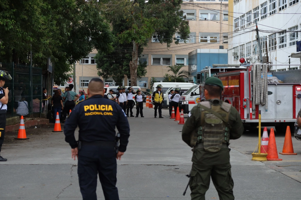 ¿De dónde pudo surgir la alerta de bomba en el hospital Roosevelt?