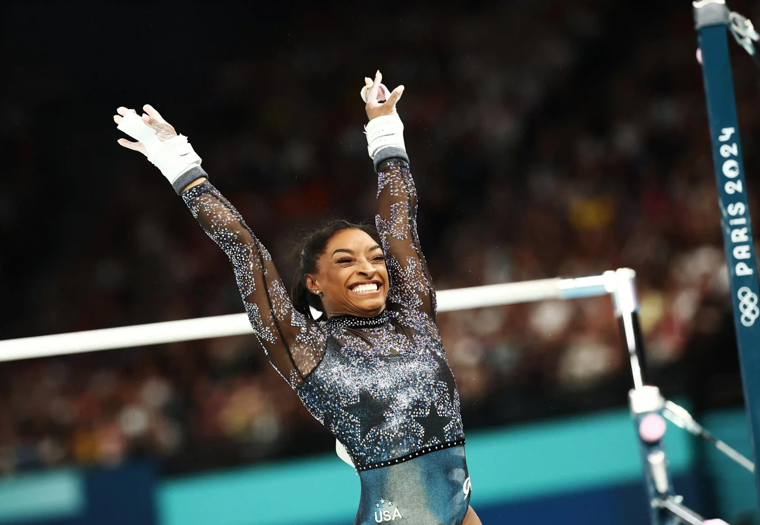 Simone Biles se queda sin el oro en la prueba de suelo en gimnasia